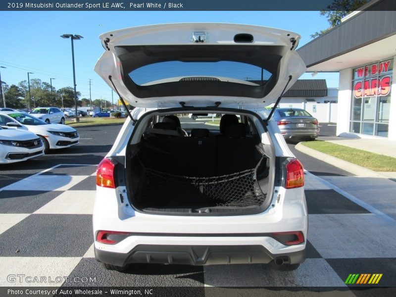 Pearl White / Black 2019 Mitsubishi Outlander Sport LE AWC