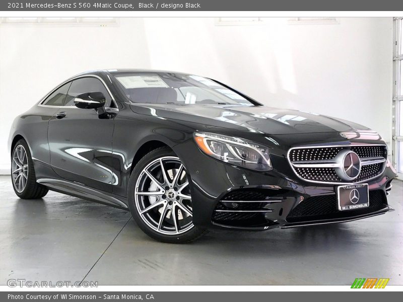 Front 3/4 View of 2021 S 560 4Matic Coupe