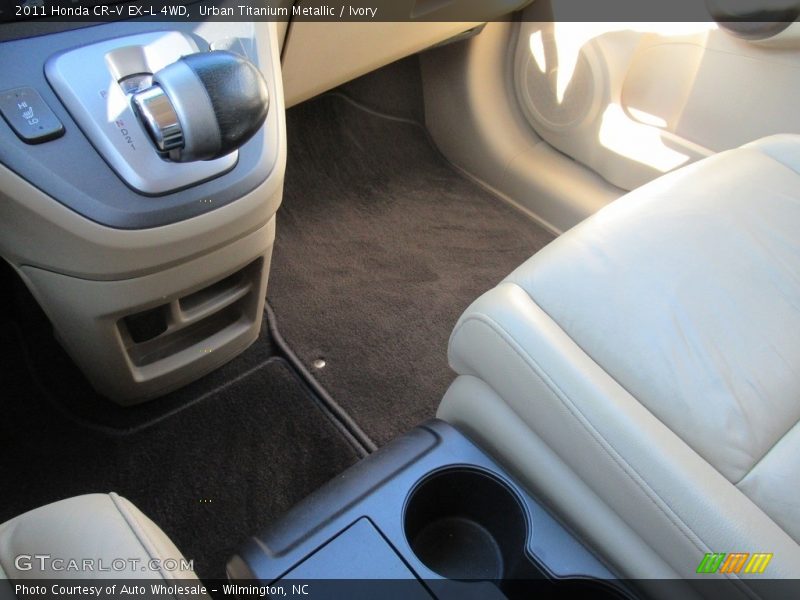 Urban Titanium Metallic / Ivory 2011 Honda CR-V EX-L 4WD