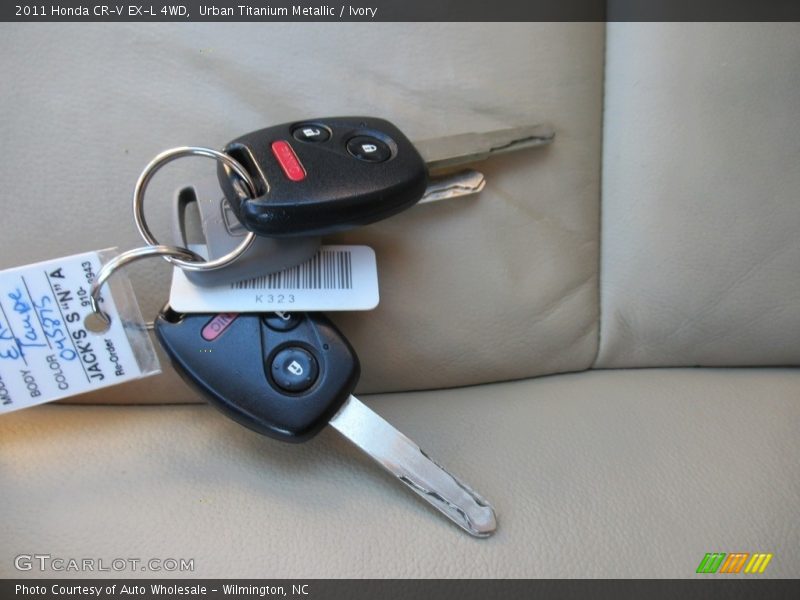 Urban Titanium Metallic / Ivory 2011 Honda CR-V EX-L 4WD