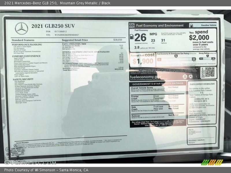Mountain Grey Metallic / Black 2021 Mercedes-Benz GLB 250