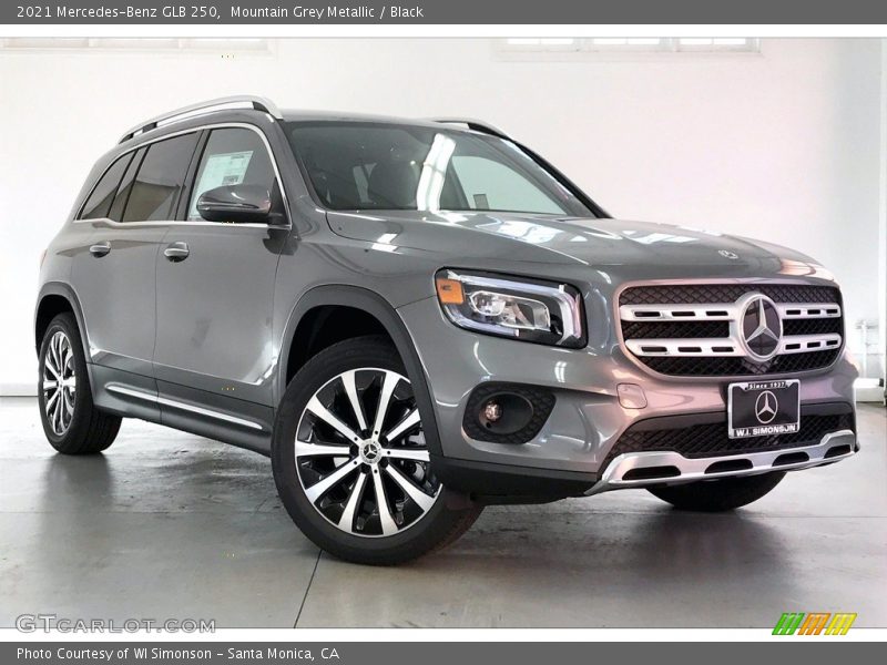 Mountain Grey Metallic / Black 2021 Mercedes-Benz GLB 250
