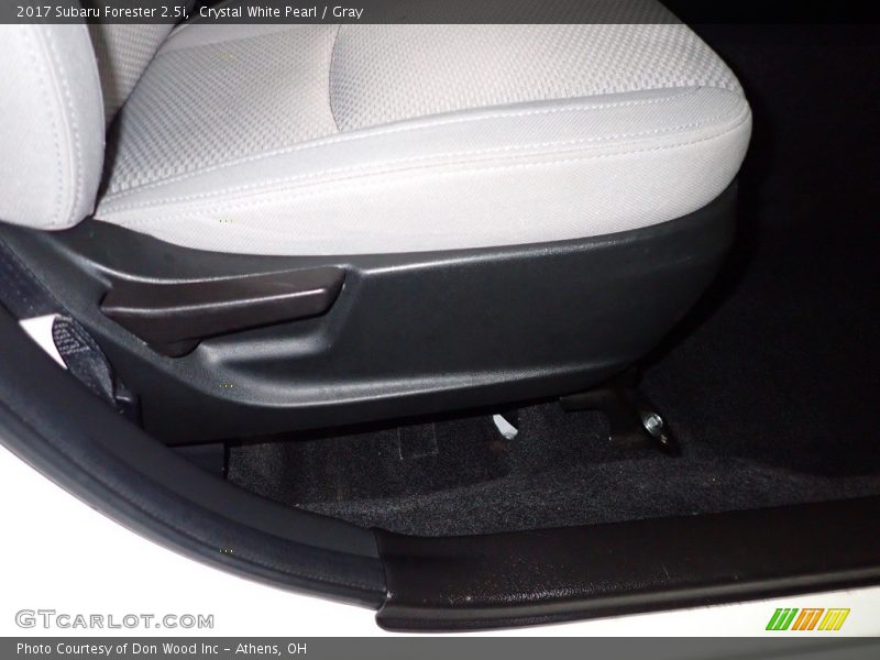 Crystal White Pearl / Gray 2017 Subaru Forester 2.5i