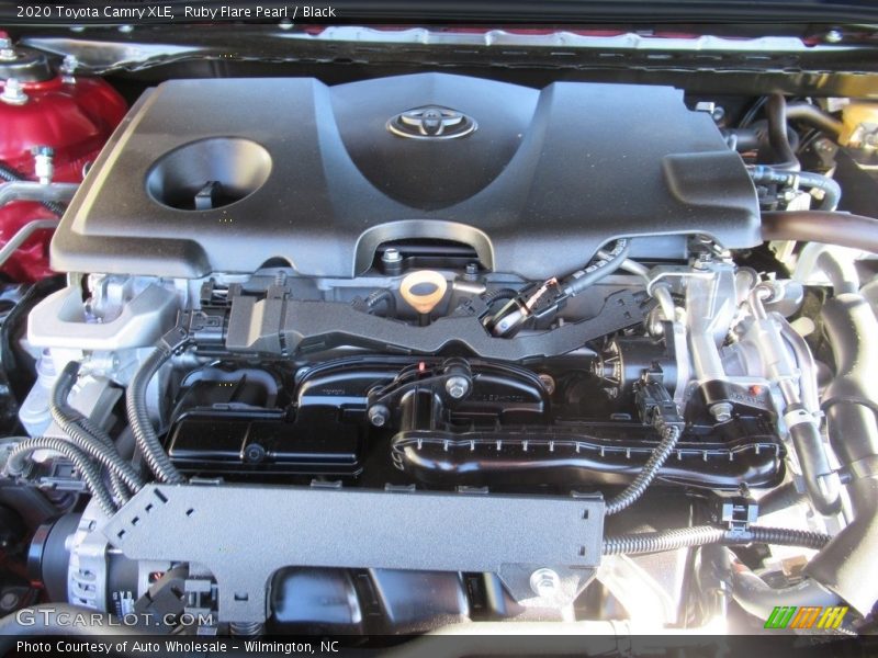 Ruby Flare Pearl / Black 2020 Toyota Camry XLE