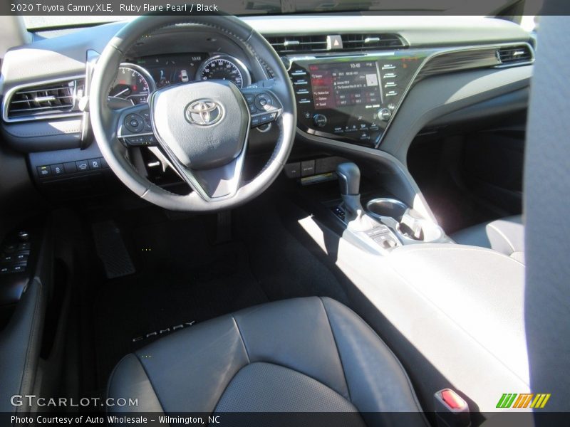Ruby Flare Pearl / Black 2020 Toyota Camry XLE