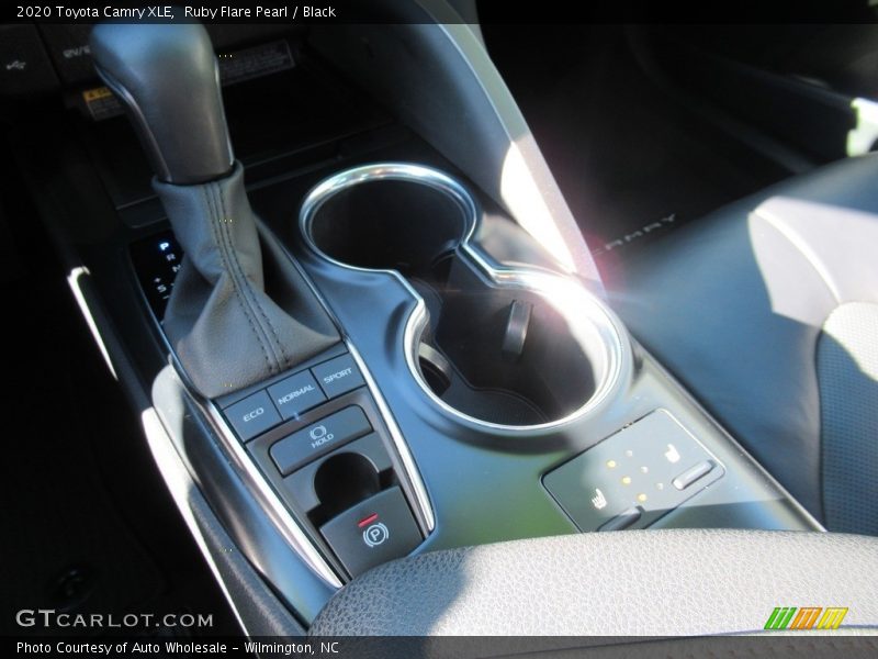 Ruby Flare Pearl / Black 2020 Toyota Camry XLE