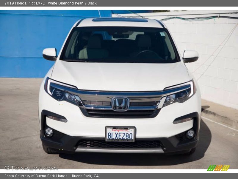 White Diamond Pearl / Black 2019 Honda Pilot EX-L