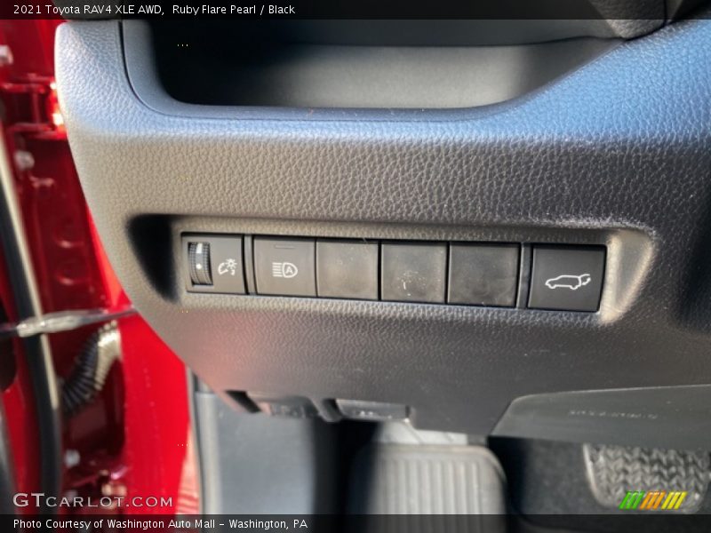 Ruby Flare Pearl / Black 2021 Toyota RAV4 XLE AWD