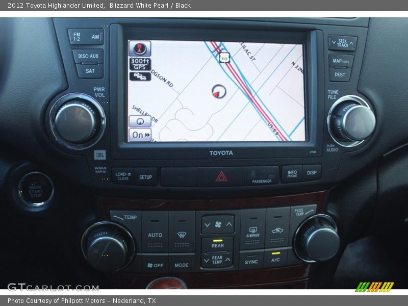 Blizzard White Pearl / Black 2012 Toyota Highlander Limited