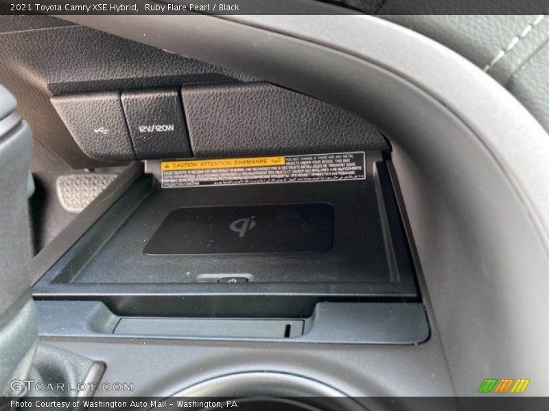 Ruby Flare Pearl / Black 2021 Toyota Camry XSE Hybrid