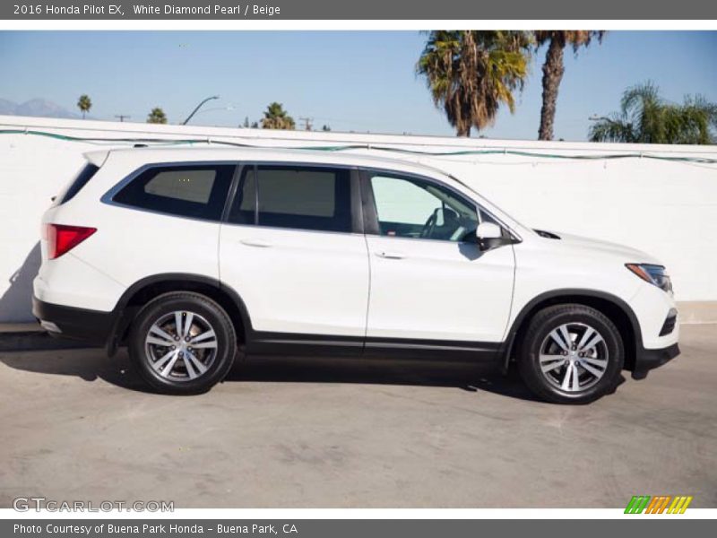 White Diamond Pearl / Beige 2016 Honda Pilot EX