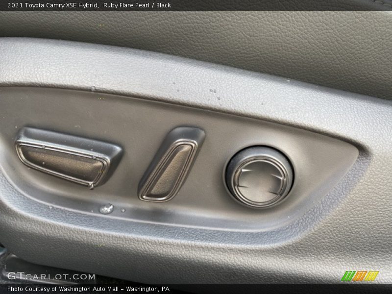 Ruby Flare Pearl / Black 2021 Toyota Camry XSE Hybrid