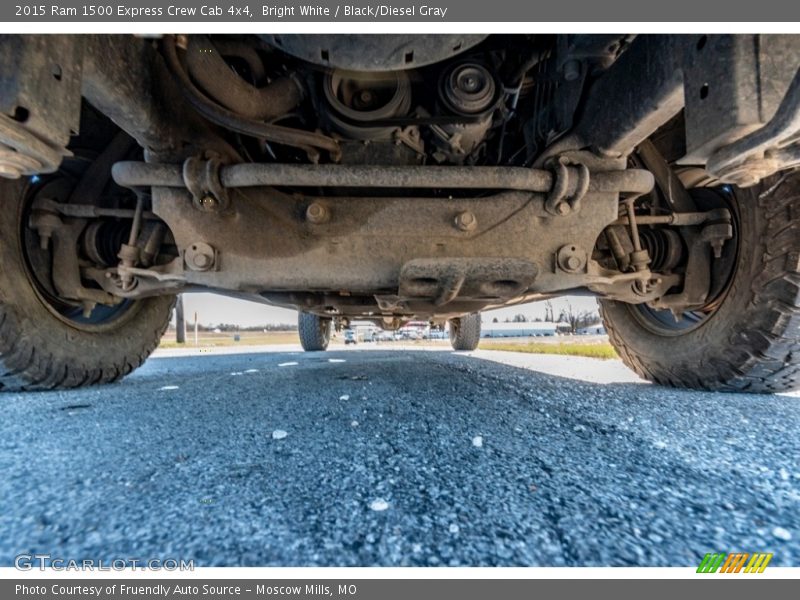 Bright White / Black/Diesel Gray 2015 Ram 1500 Express Crew Cab 4x4