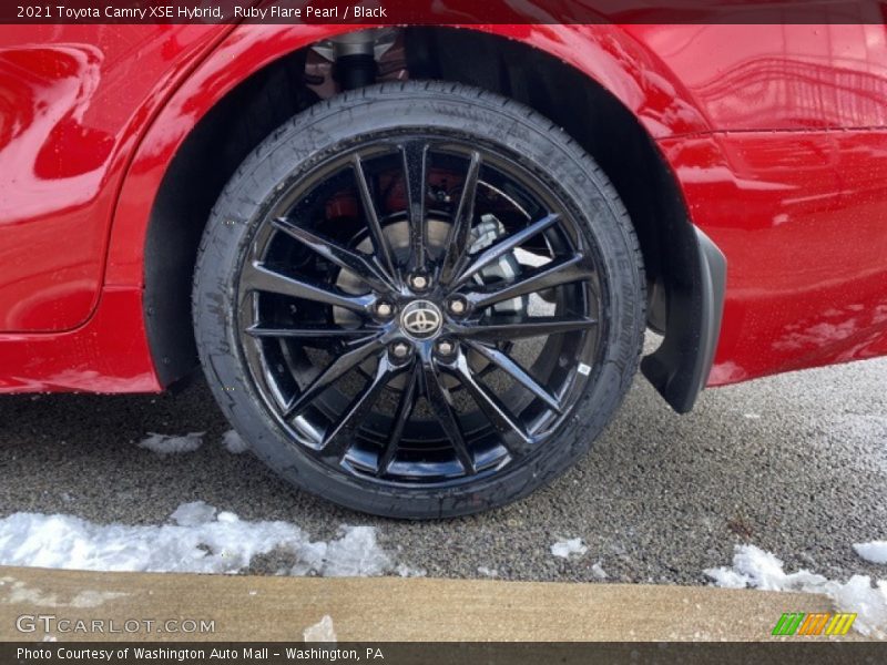 Ruby Flare Pearl / Black 2021 Toyota Camry XSE Hybrid