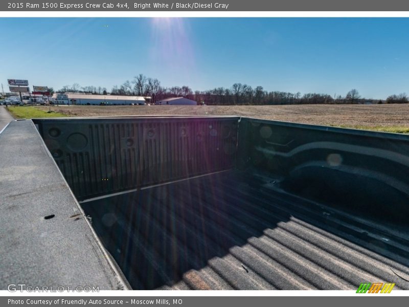 Bright White / Black/Diesel Gray 2015 Ram 1500 Express Crew Cab 4x4