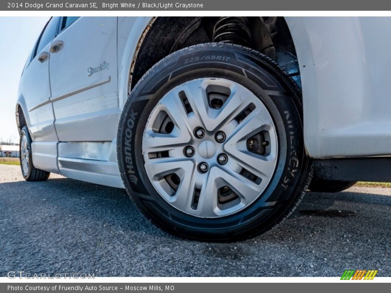 Bright White / Black/Light Graystone 2014 Dodge Grand Caravan SE