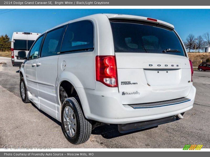 Bright White / Black/Light Graystone 2014 Dodge Grand Caravan SE