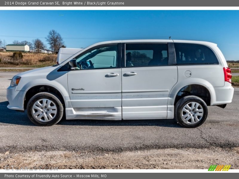 Bright White / Black/Light Graystone 2014 Dodge Grand Caravan SE