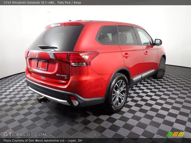 Rally Red / Beige 2016 Mitsubishi Outlander SE S-AWC