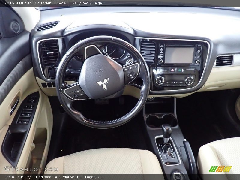 Dashboard of 2016 Outlander SE S-AWC