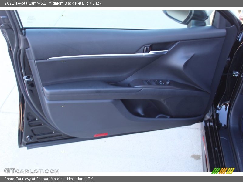 Midnight Black Metallic / Black 2021 Toyota Camry SE