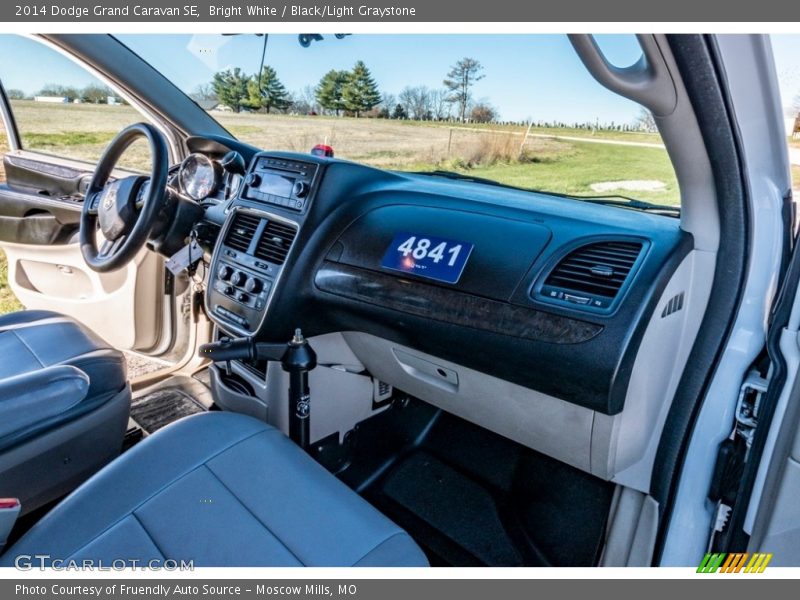 Bright White / Black/Light Graystone 2014 Dodge Grand Caravan SE