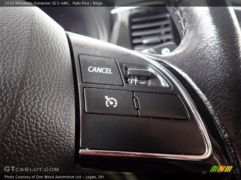  2016 Outlander SE S-AWC Steering Wheel