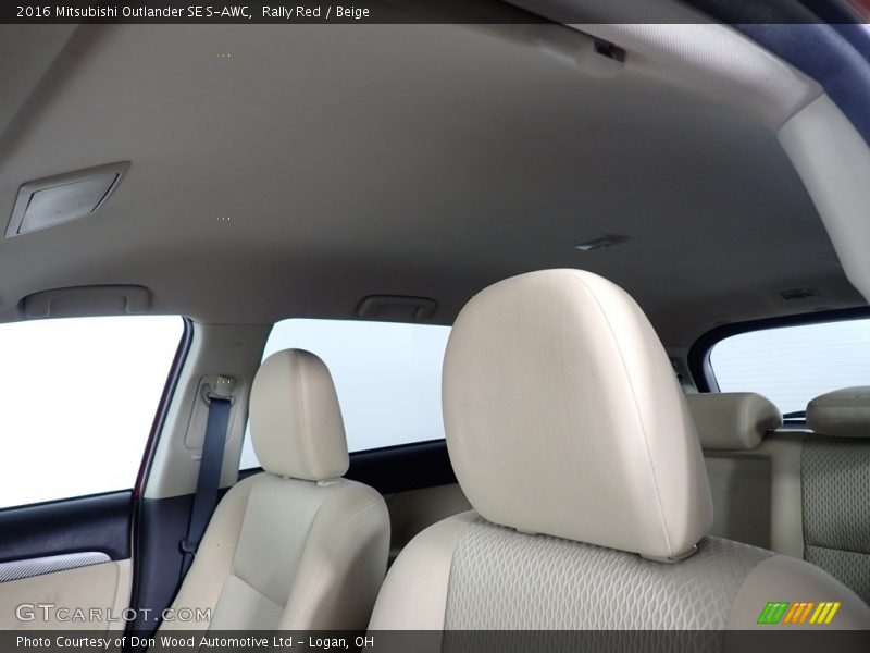 Rally Red / Beige 2016 Mitsubishi Outlander SE S-AWC