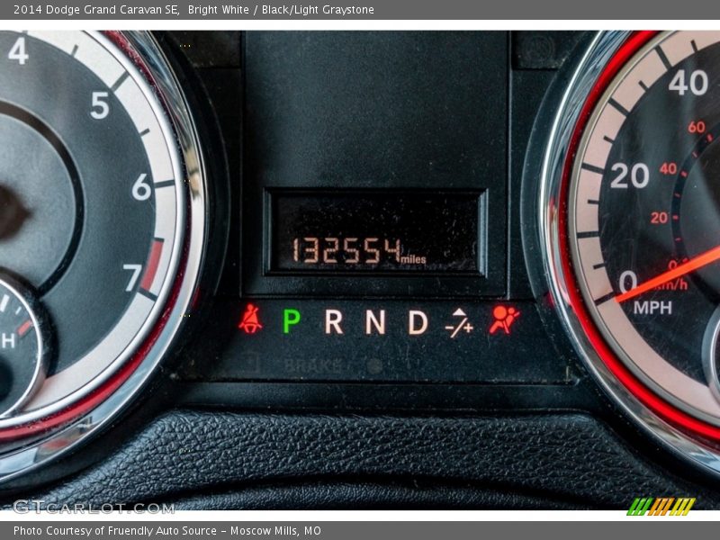 Bright White / Black/Light Graystone 2014 Dodge Grand Caravan SE