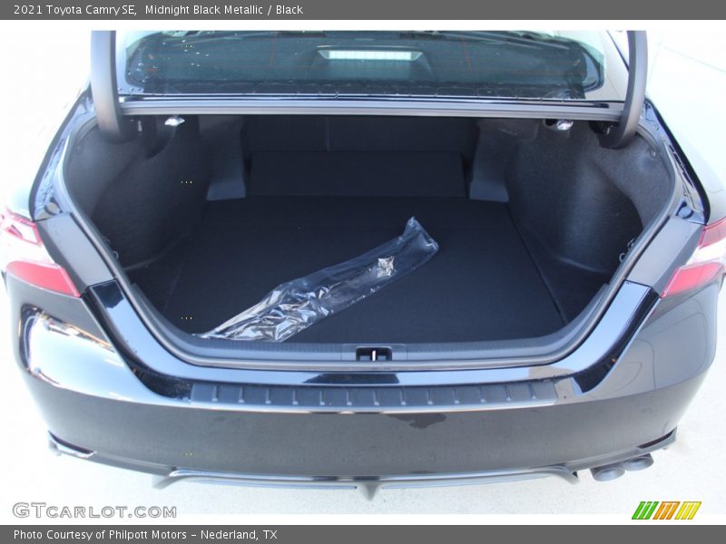 Midnight Black Metallic / Black 2021 Toyota Camry SE