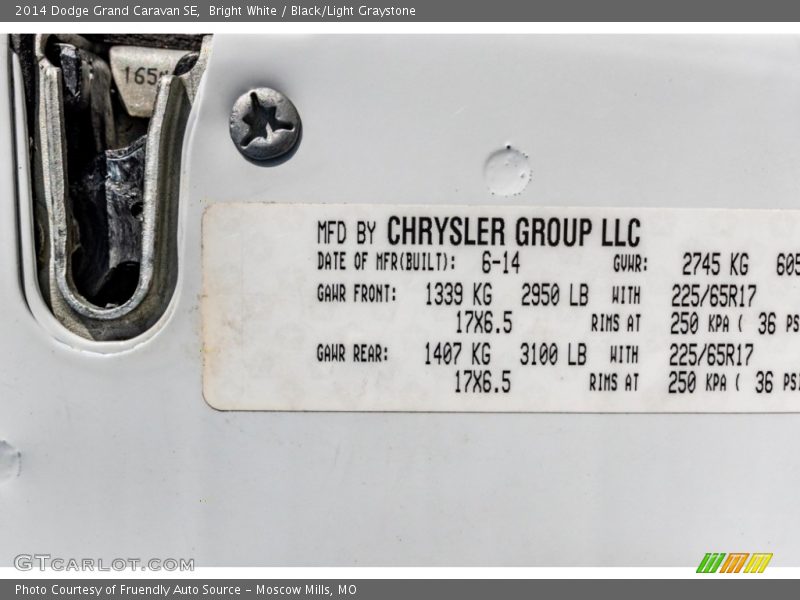 Bright White / Black/Light Graystone 2014 Dodge Grand Caravan SE