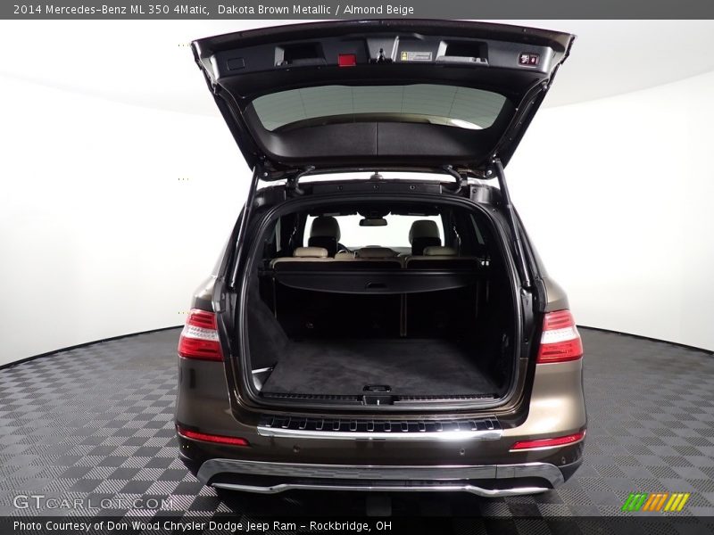 Dakota Brown Metallic / Almond Beige 2014 Mercedes-Benz ML 350 4Matic