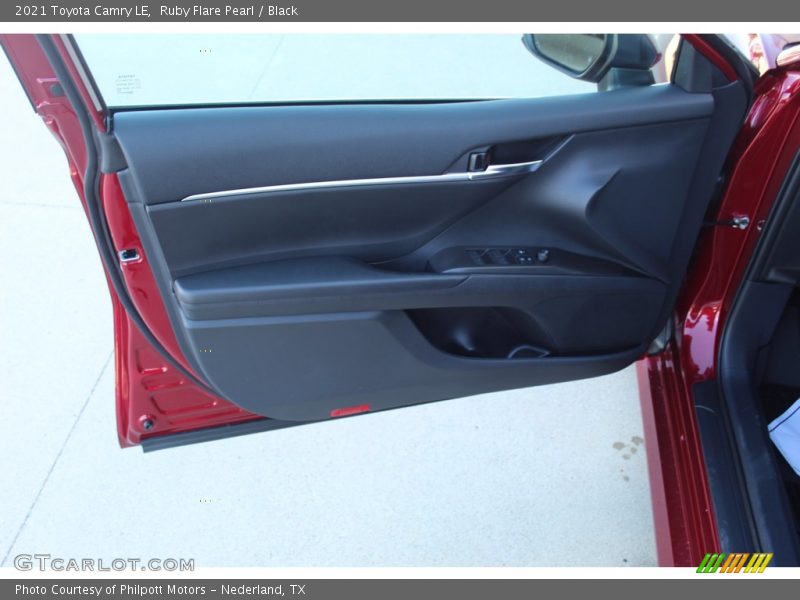 Ruby Flare Pearl / Black 2021 Toyota Camry LE