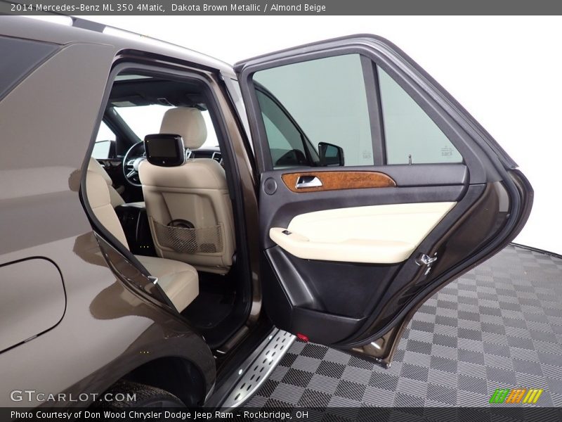 Dakota Brown Metallic / Almond Beige 2014 Mercedes-Benz ML 350 4Matic