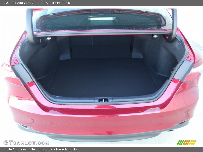 Ruby Flare Pearl / Black 2021 Toyota Camry LE