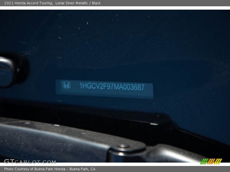 Lunar Silver Metallic / Black 2021 Honda Accord Touring