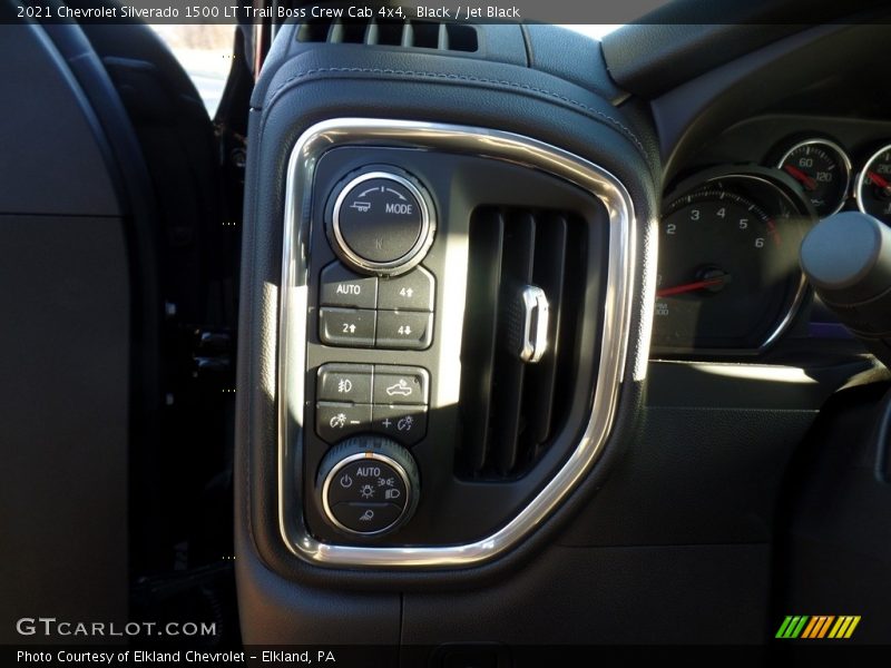 Black / Jet Black 2021 Chevrolet Silverado 1500 LT Trail Boss Crew Cab 4x4
