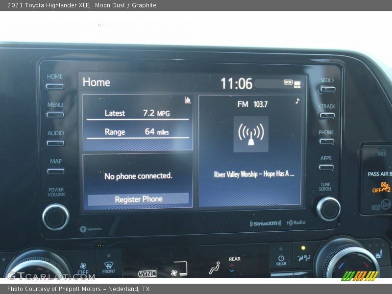 Moon Dust / Graphite 2021 Toyota Highlander XLE