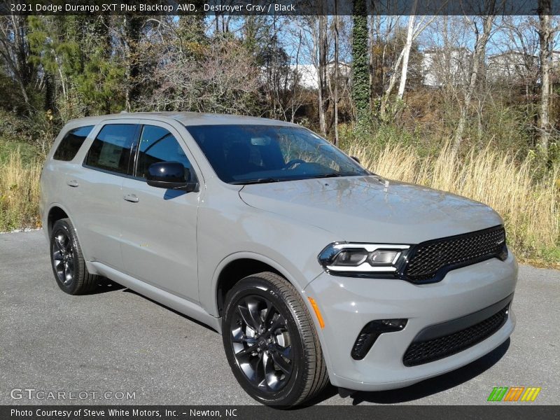 Front 3/4 View of 2021 Durango SXT Plus Blacktop AWD