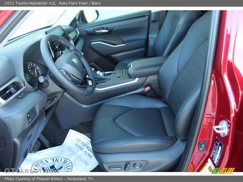 Ruby Flare Pearl / Black 2021 Toyota Highlander XLE