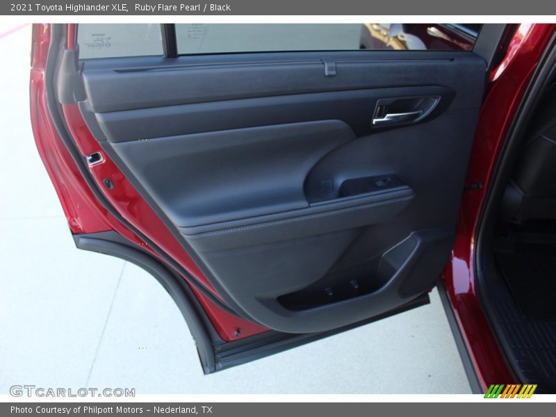 Ruby Flare Pearl / Black 2021 Toyota Highlander XLE