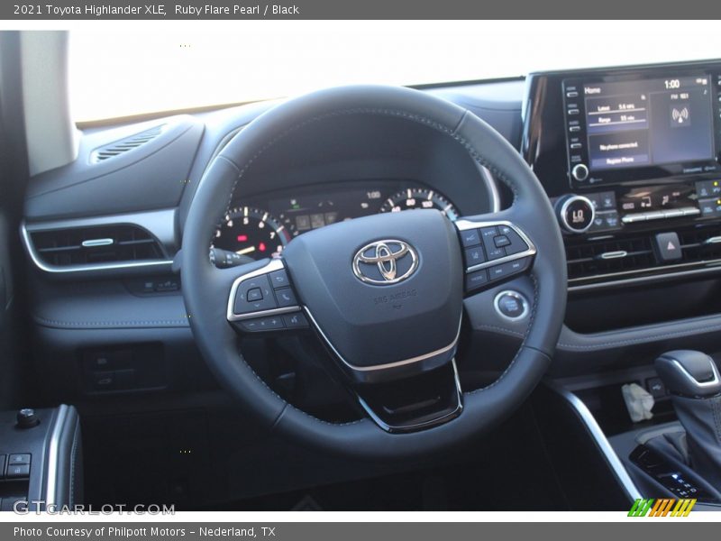 Ruby Flare Pearl / Black 2021 Toyota Highlander XLE