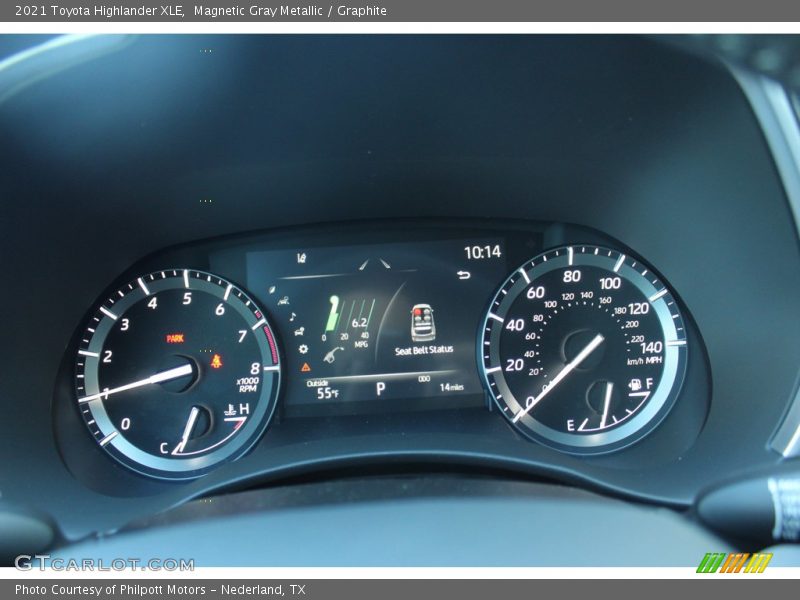 Magnetic Gray Metallic / Graphite 2021 Toyota Highlander XLE