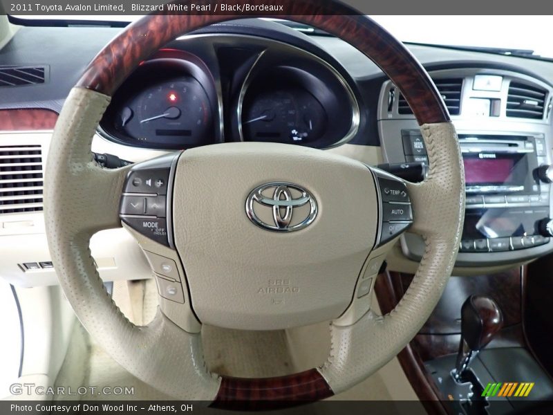Blizzard White Pearl / Black/Bordeaux 2011 Toyota Avalon Limited