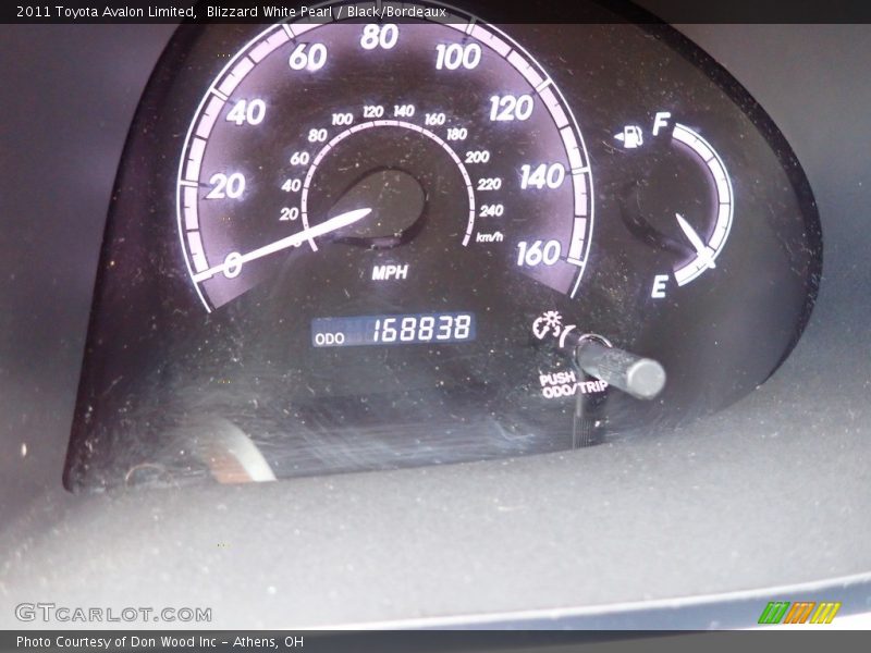 Blizzard White Pearl / Black/Bordeaux 2011 Toyota Avalon Limited