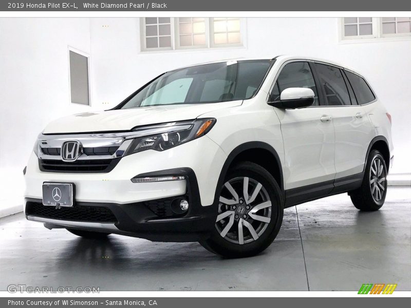 White Diamond Pearl / Black 2019 Honda Pilot EX-L