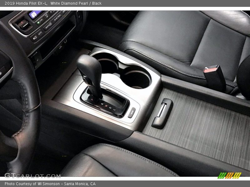 White Diamond Pearl / Black 2019 Honda Pilot EX-L