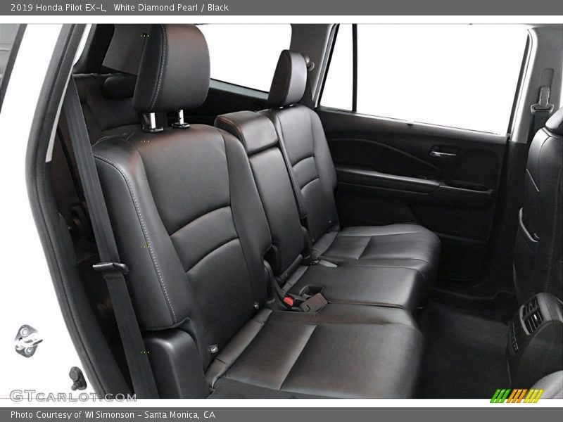 White Diamond Pearl / Black 2019 Honda Pilot EX-L