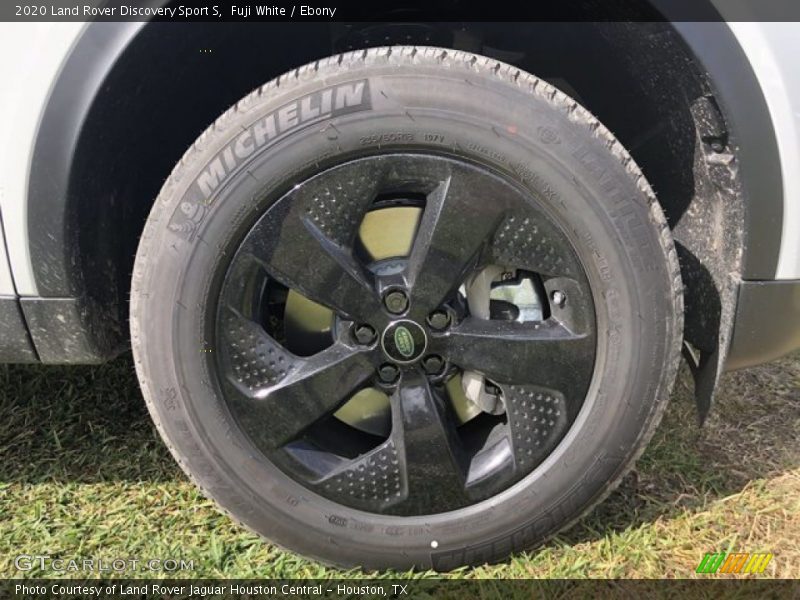 Fuji White / Ebony 2020 Land Rover Discovery Sport S