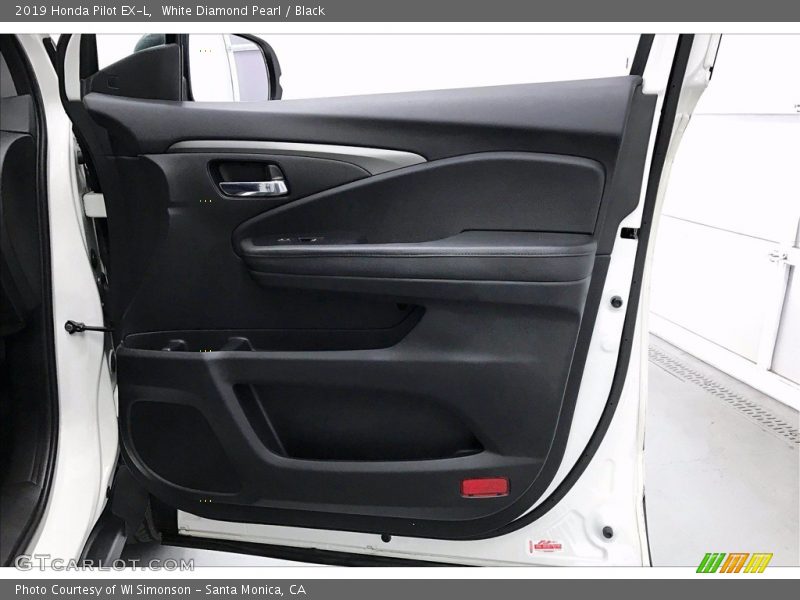 White Diamond Pearl / Black 2019 Honda Pilot EX-L